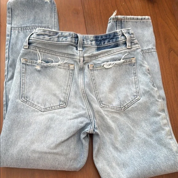 Abercrombie & Fitch High Rise Girlfriend Jeans - Blue - Picture 6 of 9